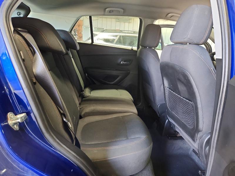 Photo 10 from auction – 2017 CHEVROLET TRAX with VIN 3GNCJKSB5HL154892