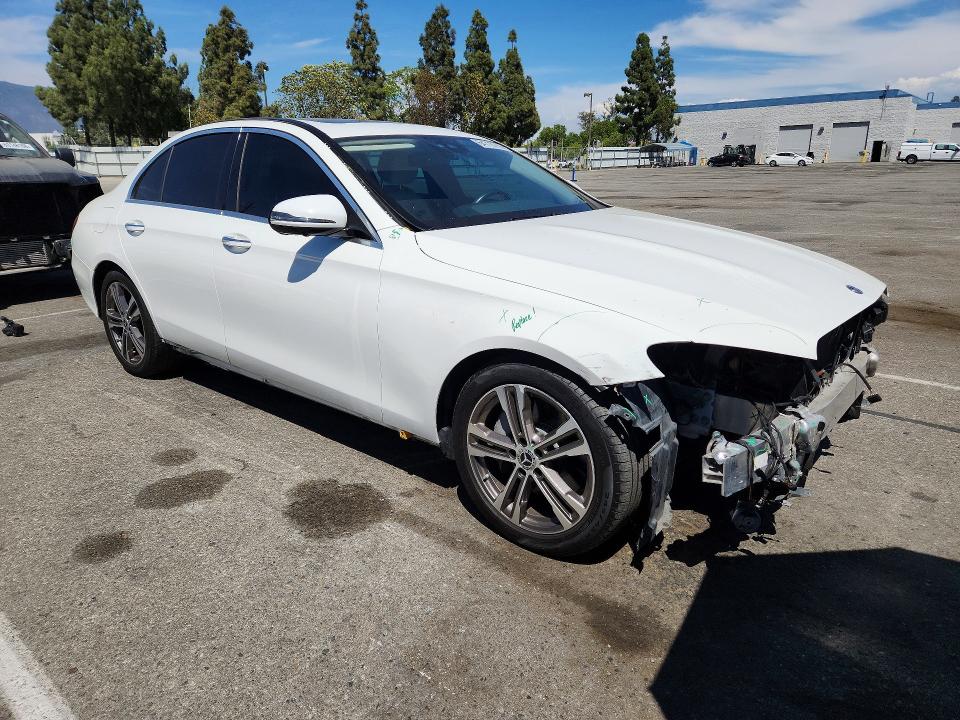 Photo 4 from auction – 2021 MERCEDES-BENZ E with VIN W1KZF8DB6MA918499