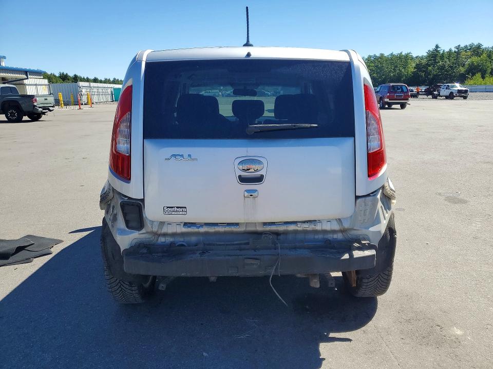 Photo 6 from auction – 2013 KIA SOUL with VIN KNDJT2A66D7777175
