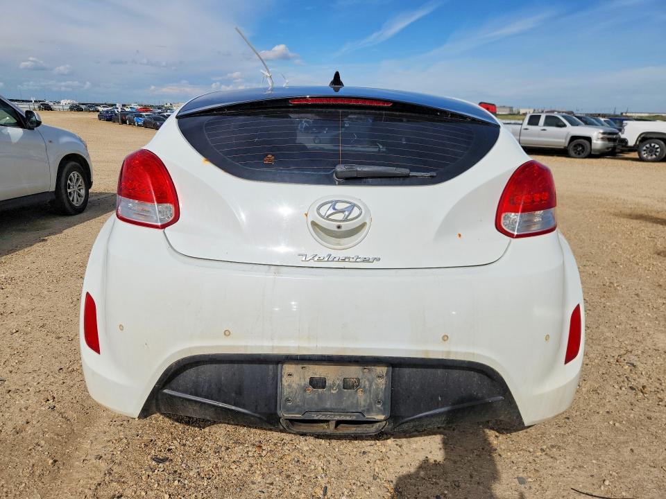 Photo 6 from auction – 2016 HYUNDAI VELOSTER with VIN KMHTC6AD1GU261466