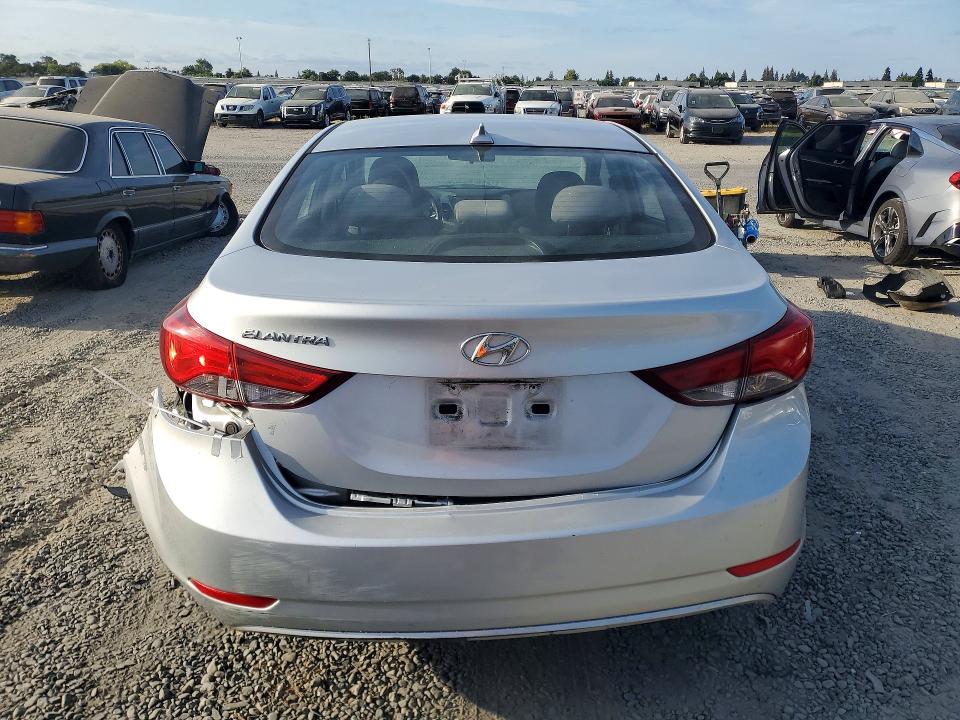 Photo 6 from auction – 2016 HYUNDAI ELANTRA with VIN 5NPDH4AE4GH707109