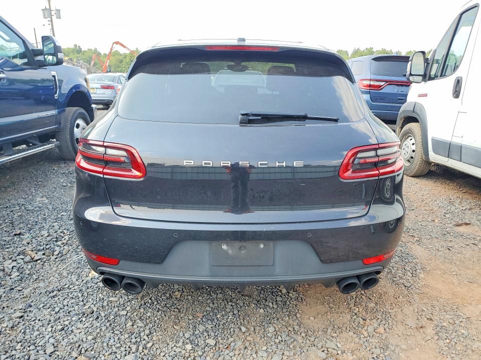 Photo 6 from auction – 2016 PORSCHE MACAN with VIN WP1AB2A58GLB41233