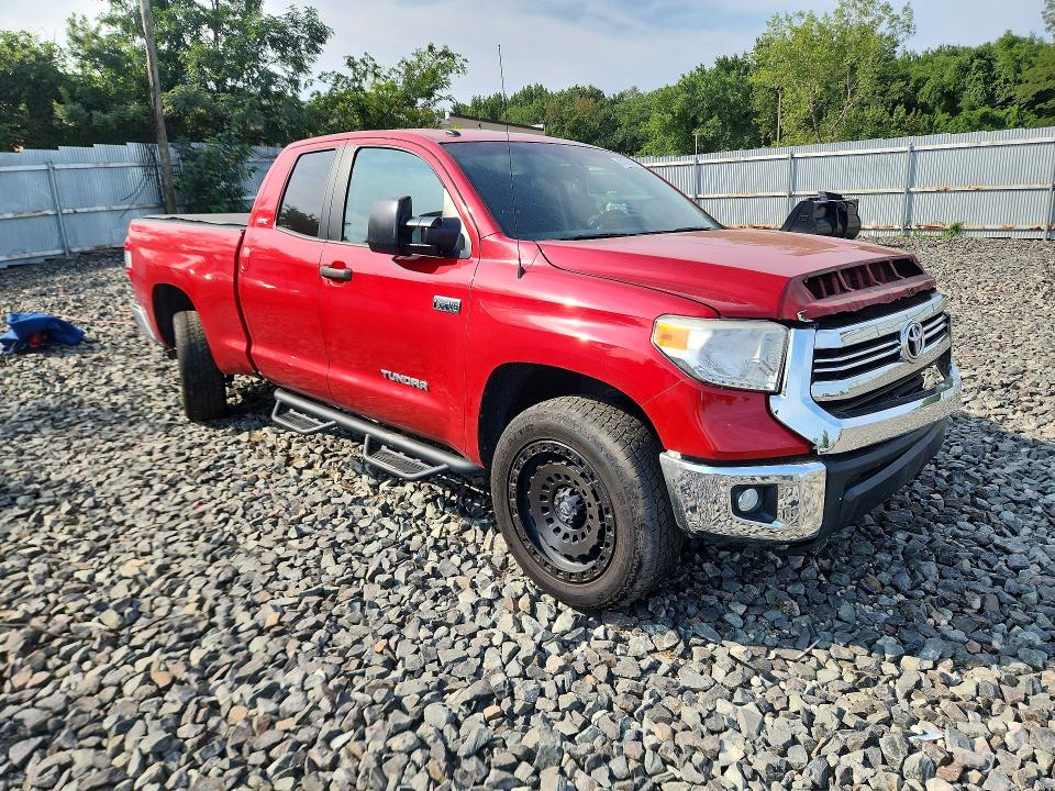 Photo 4 from auction – 2016 TOYOTA TUNDRA with VIN 5TFUY5F17GX527459