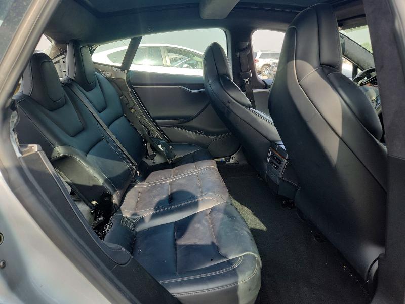 Photo 10 from auction – 2018 TESLA MODEL S with VIN 5YJSA1E28JF269355
