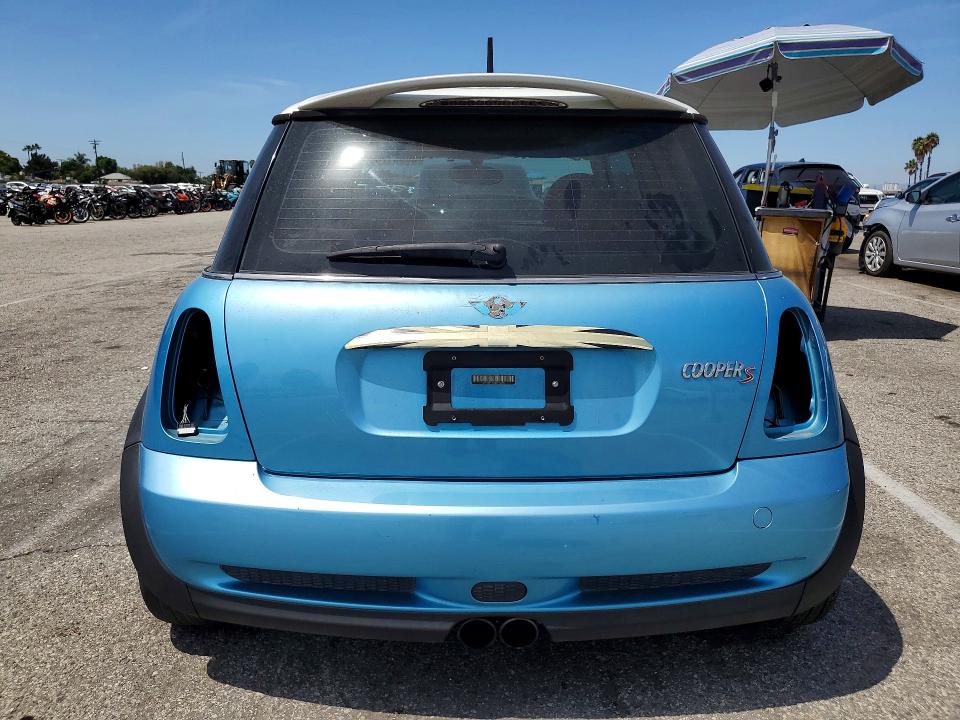 Photo 6 from auction – 2005 MINI COOPER with VIN WMWRE33435TD94589