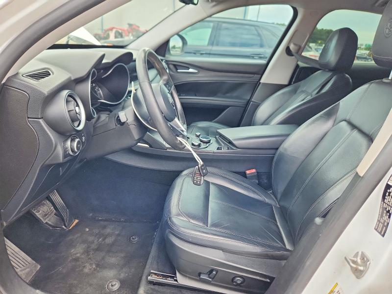 Photo 7 from auction – 2018 ALFA ROMEO STELVIO with VIN ZASFAKAN1J7B81381