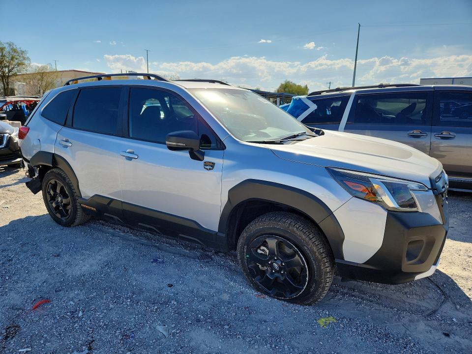 Foto 4 de la subasta – 2024 SUBARU FORESTER con VIN JF2SKAJC8RH525812