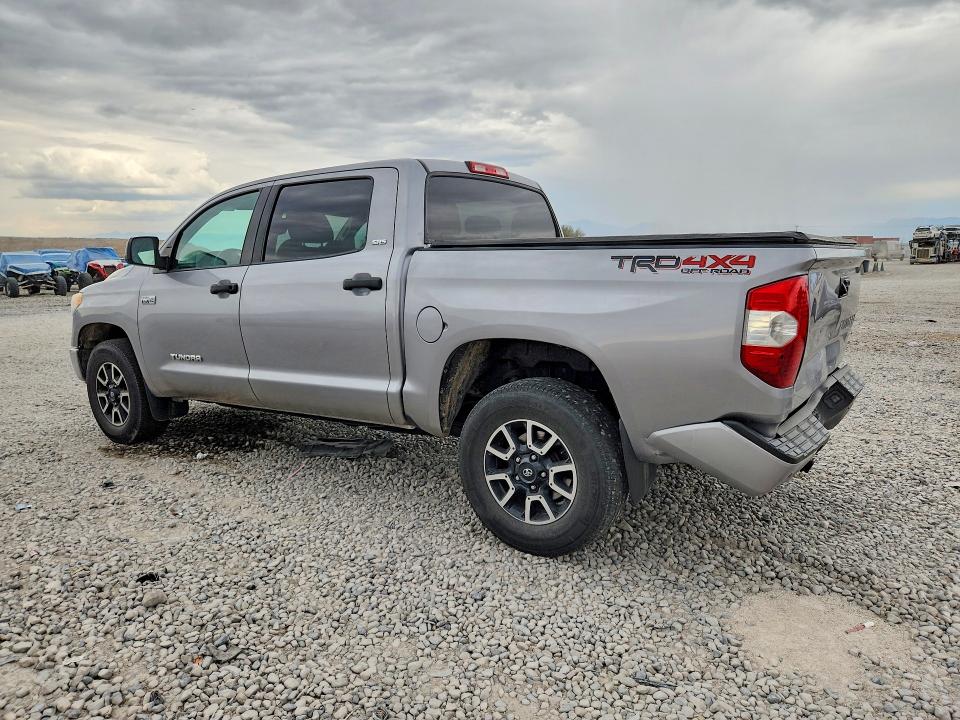 Photo 2 from auction – 2017 TOYOTA TUNDRA with VIN 5TFDW5F10HX605636