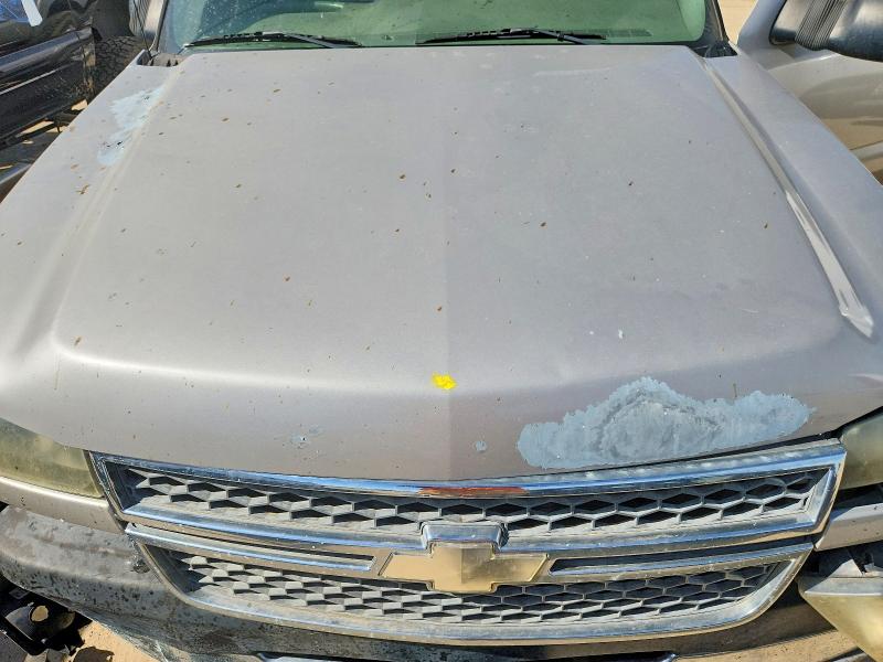 Photo 11 from auction – 2005 CHEVROLET SILVERADO with VIN 1GCHK23225F963024