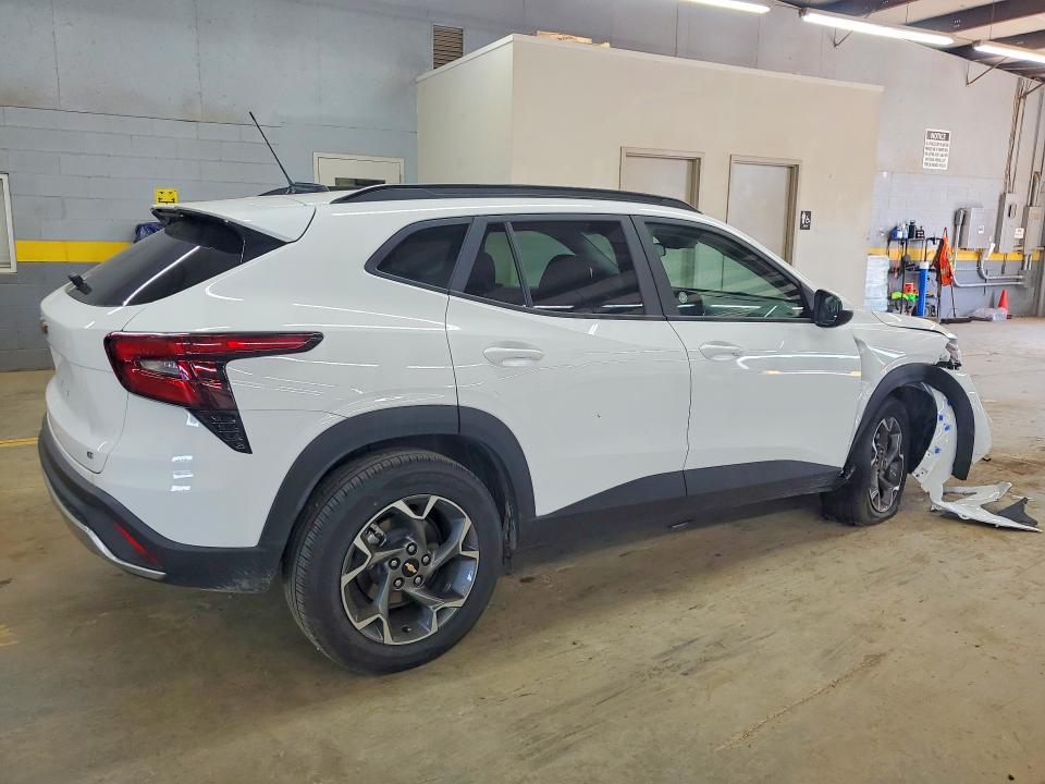 Photo 3 from auction – 2026 CHEVROLET TRAX with VIN KL77LHEP6TC065493