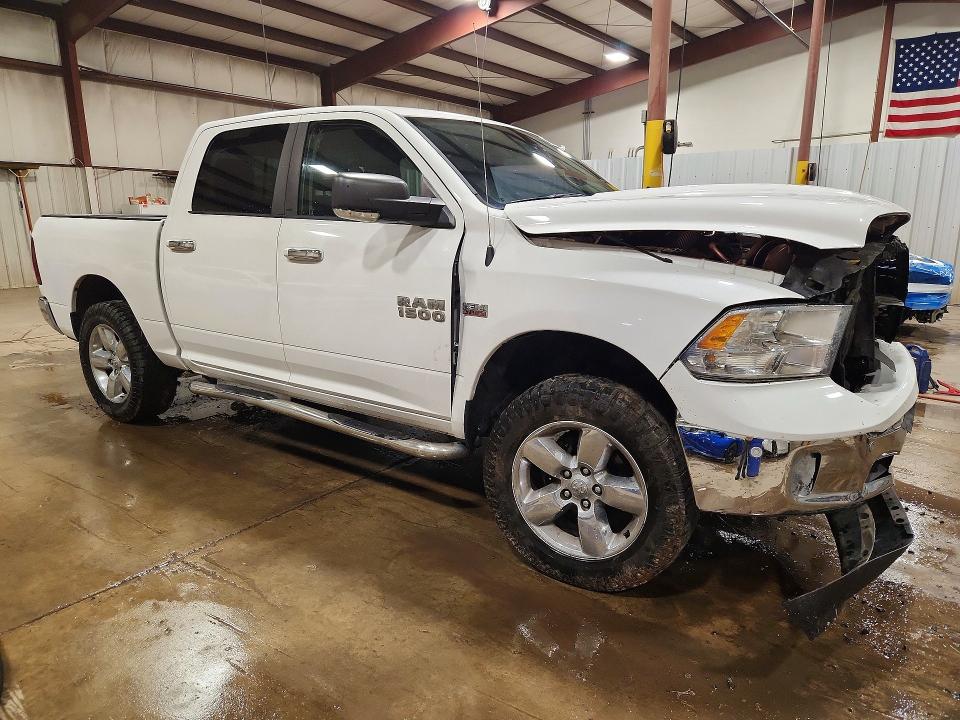 Photo 4 from auction – 2015 RAM 1500 with VIN 1C6RR7LT0FS549312