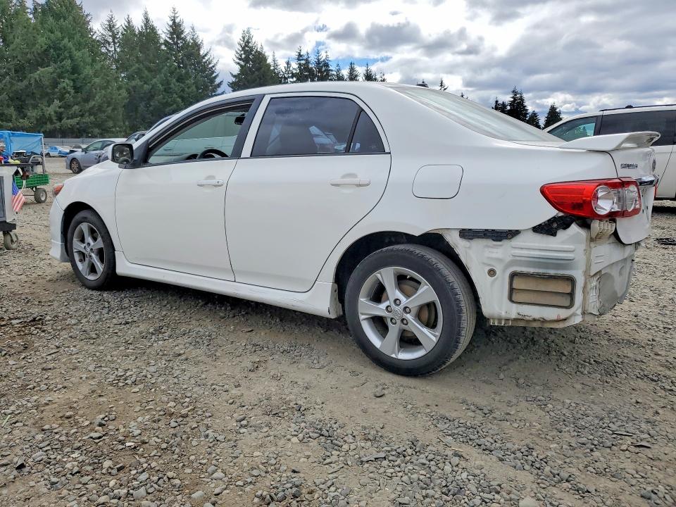Photo 2 from auction – 2011 TOYOTA COROLLA with VIN 2T1BU4EE0BC693315