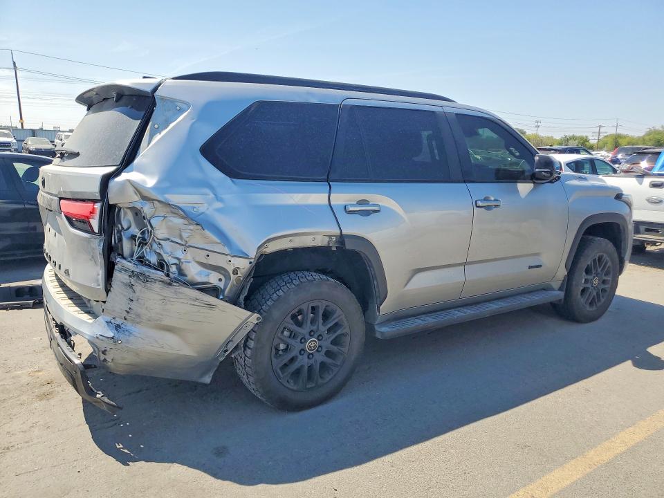 Photo 3 from auction – 2024 TOYOTA SEQUOIA with VIN 7SVAAABA5RX021482