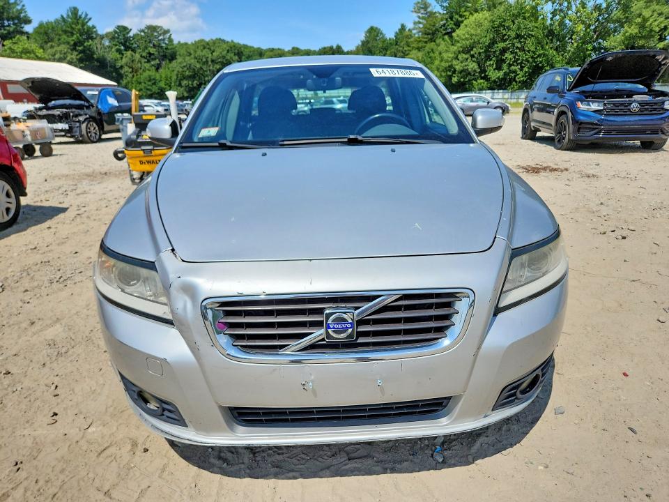 Photo 5 from auction – 2010 VOLVO V50 with VIN YV1382MW8A2526845