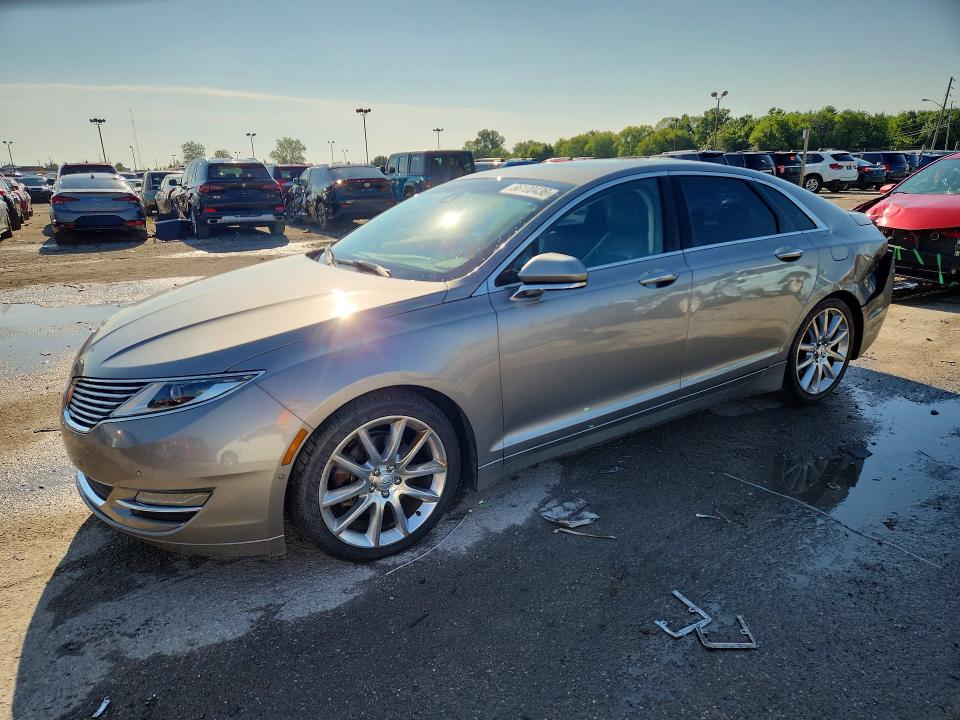 LINCOLN MKZ 2016 with VIN 3LN6L2GK6GR607692 - Photo from auction