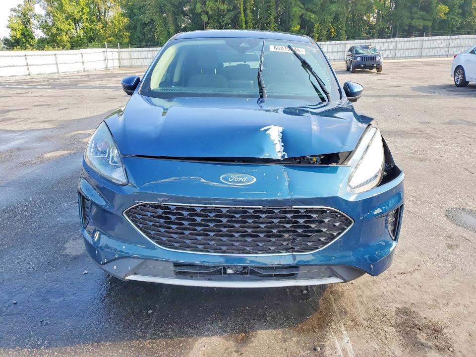 Photo 5 from auction – 2020 FORD ESCAPE with VIN 1FMCU9G60LUA10830