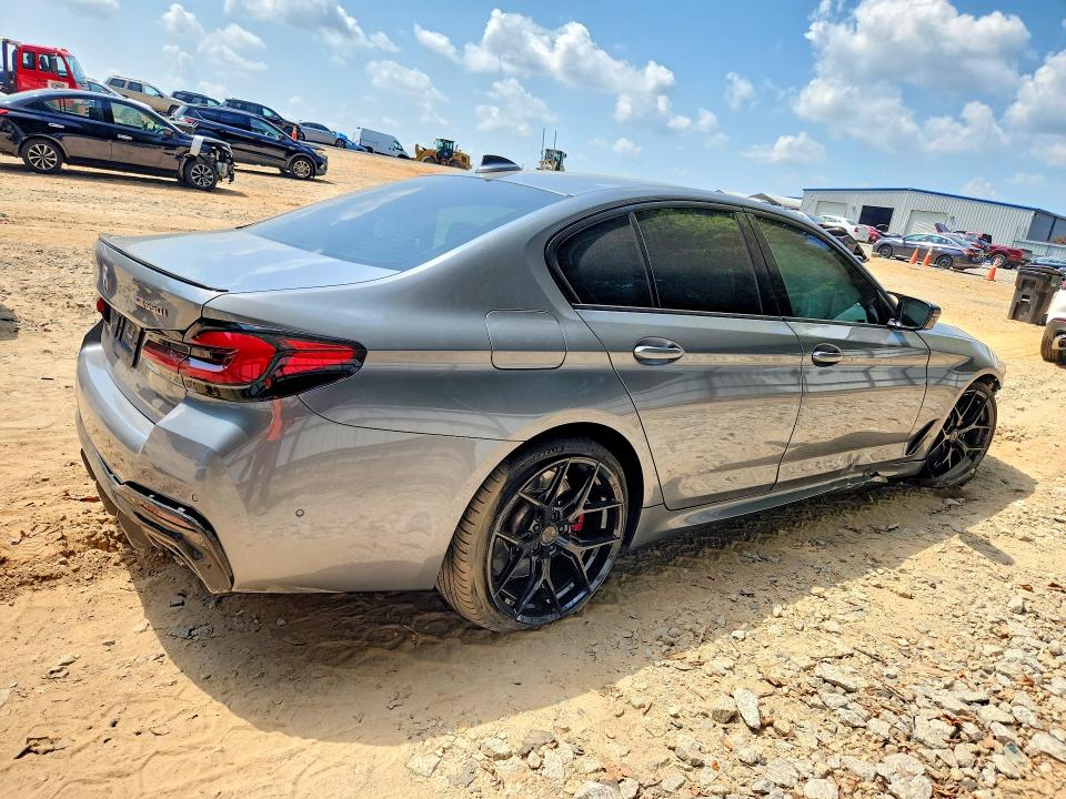 Photo 3 from auction – 2023 BMW M550XI with VIN WBA13BK0XPCN39767