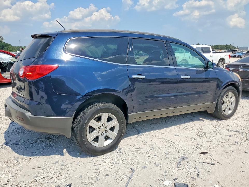 Photo 3 from auction – 2010 CHEVROLET TRAVERSE with VIN 1GNLRFED7AJ266233