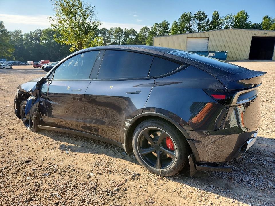 Zdjęcie 2 z aukcji – 2026 TESLA MODEL Y z VIN 7SAYGDEDXTA582972