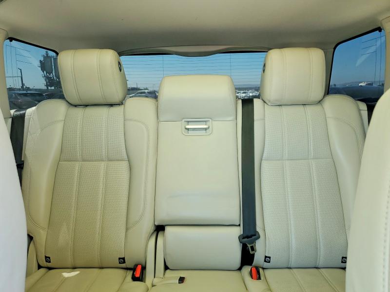 Photo 10 from auction – 2014 LAND ROVER RANGE ROVER with VIN SALGS2WF1EA159541