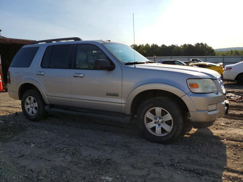 Photo 4 from auction – 2008 FORD EXPLORER with VIN 1FMEU73E68UA08162
