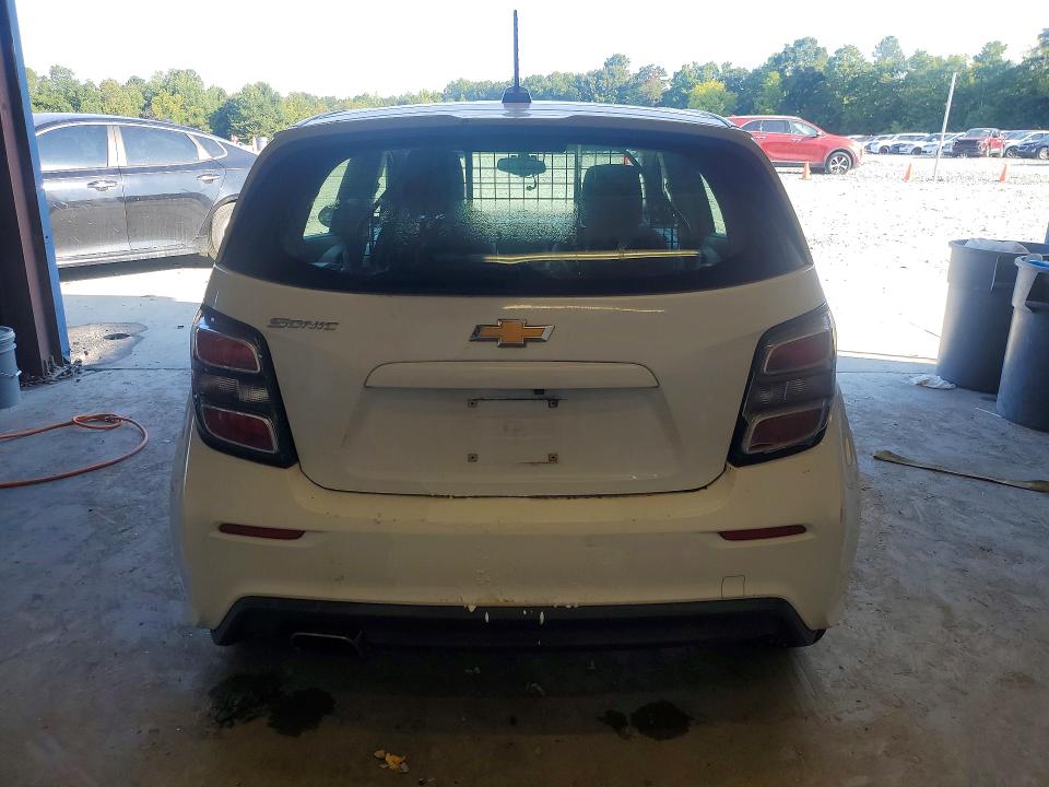 Photo 6 from auction – 2020 CHEVROLET SONIC with VIN 1G1JG6SB2L4138758
