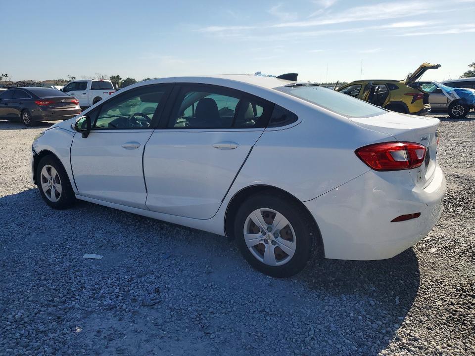 Photo 2 from auction – 2018 CHEVROLET CRUZE with VIN 1G1BC5SM0J7225050