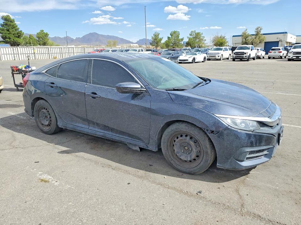 Photo 4 from auction – 2018 HONDA CIVIC with VIN 2HGFC2F52JH569690