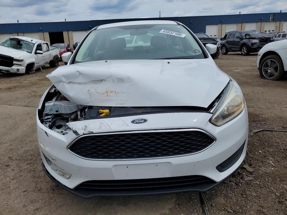 Photo 5 from auction – 2016 FORD FOCUS with VIN 1FADP3F23GL239080