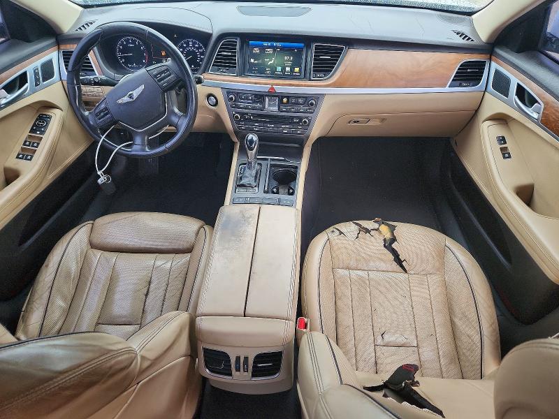 Photo 8 from auction – 2015 HYUNDAI GENESIS with VIN KMHGN4JF2FU103704