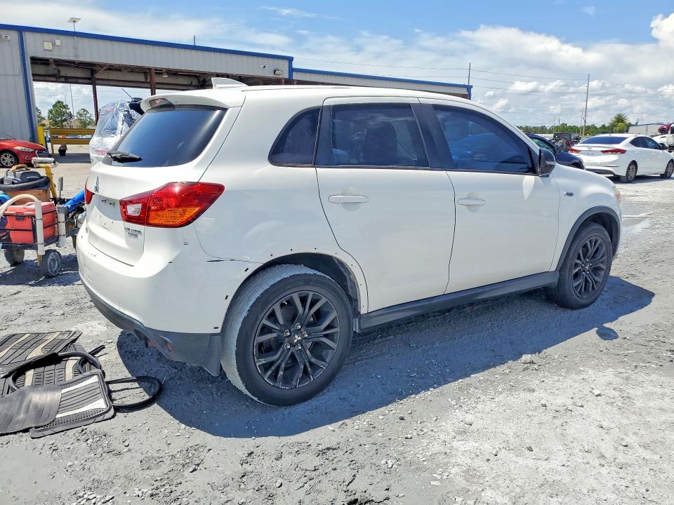 Снимка 3 от търг – 2017 MITSUBISHI OUTLANDER SPORT с VIN JA4AP3AU3HZ037662