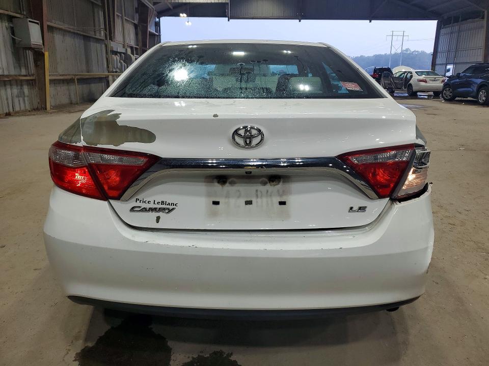 Photo 6 from auction – 2015 TOYOTA CAMRY with VIN 4T4BF1FKXFR449260