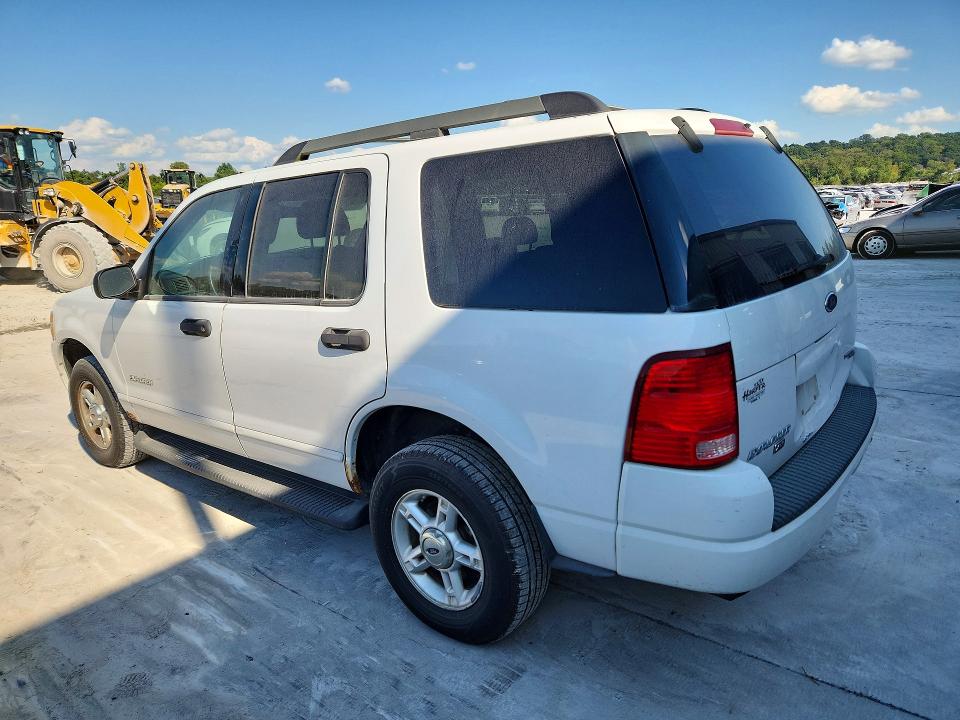 Photo 2 from auction – 2005 FORD EXPLORER with VIN 1FMZU73E05ZA17696