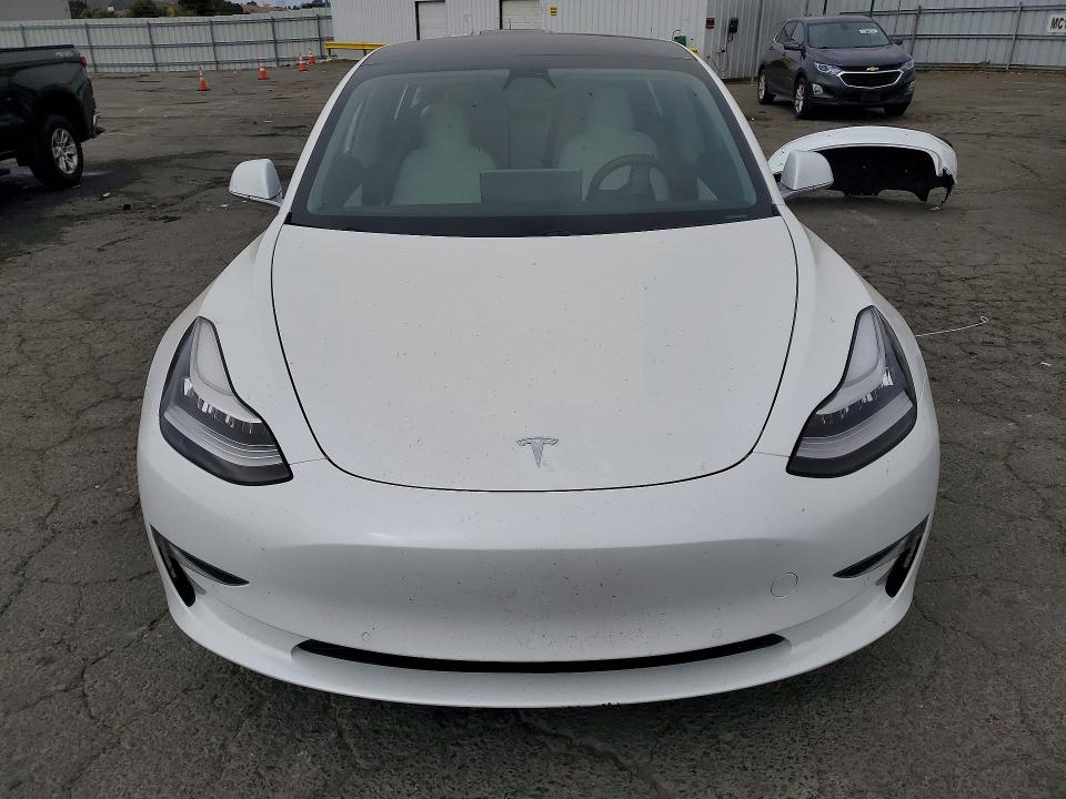 Photo 5 from auction – 2018 TESLA MODEL 3 with VIN 5YJ3E1EA2JF155898