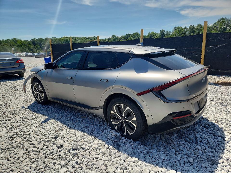 Photo 2 from auction – 2022 KIA EV6 with VIN KNDC44LAXN5056048