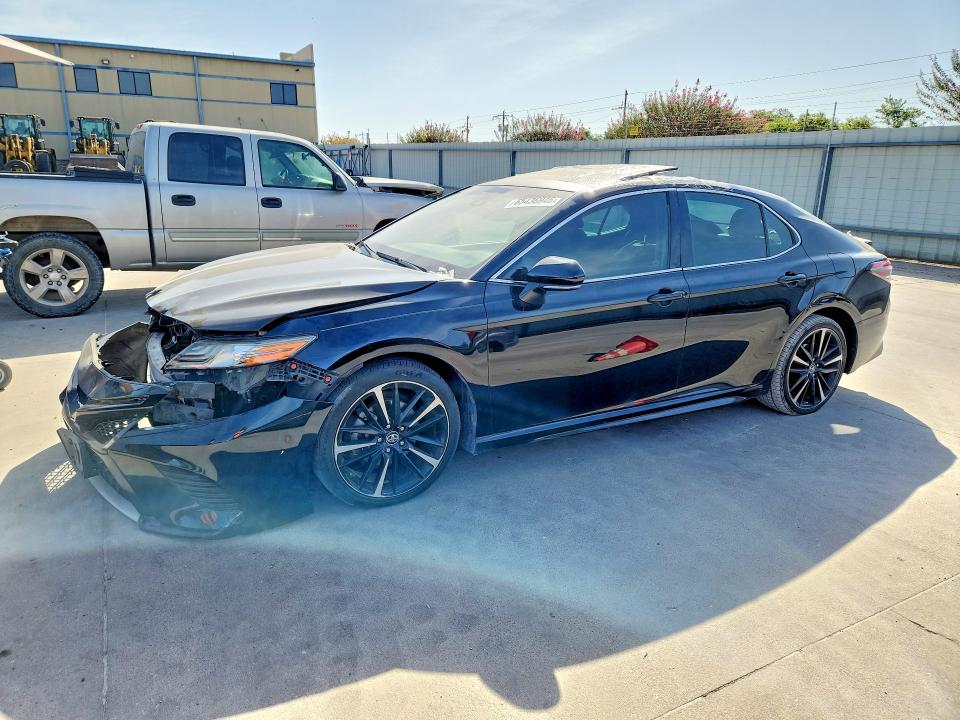 Photo 1 from auction – 2019 TOYOTA CAMRY with VIN 4T1B61HKXKU782639