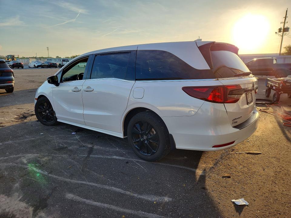 Photo 2 from auction – 2024 HONDA ODYSSEY with VIN 5FNRL6H7XRB068971