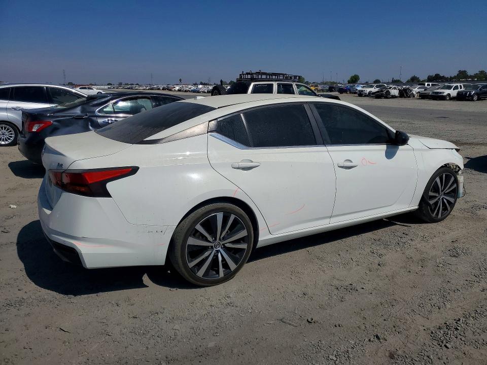 Photo 3 from auction – 2020 NISSAN ALTIMA with VIN 1N4BL4CV4LC240241