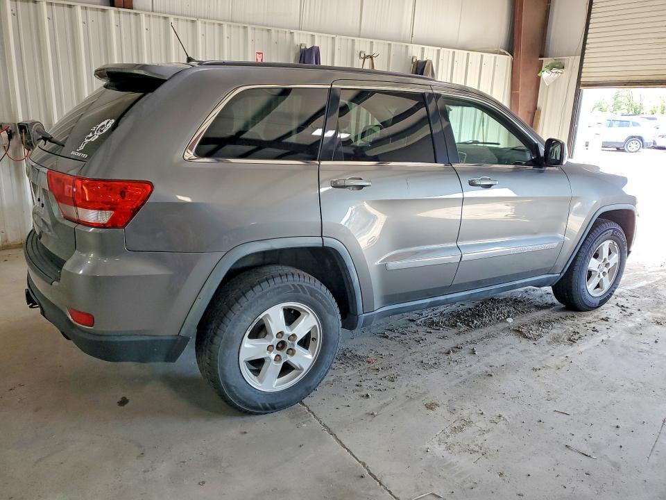 Photo 3 from auction – 2012 JEEP GRAND CHEROKEE with VIN 1C4RJFAG3CC179818