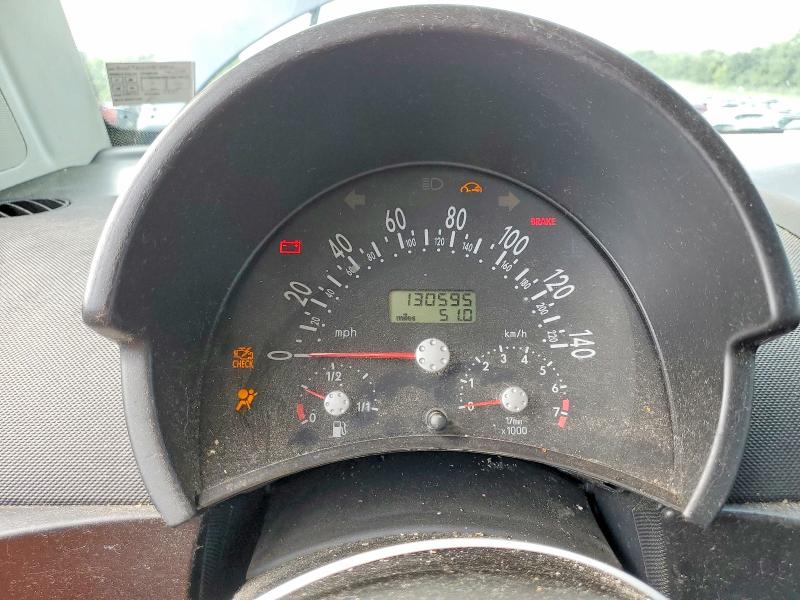 Photo 9 from auction – 2001 VOLKSWAGEN NEW BEETLE with VIN 3VWCT21C21M413302