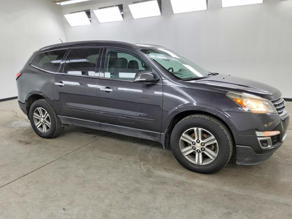 Photo 4 from auction – 2016 CHEVROLET TRAVERSE with VIN 1GNKRGKD7GJ186137