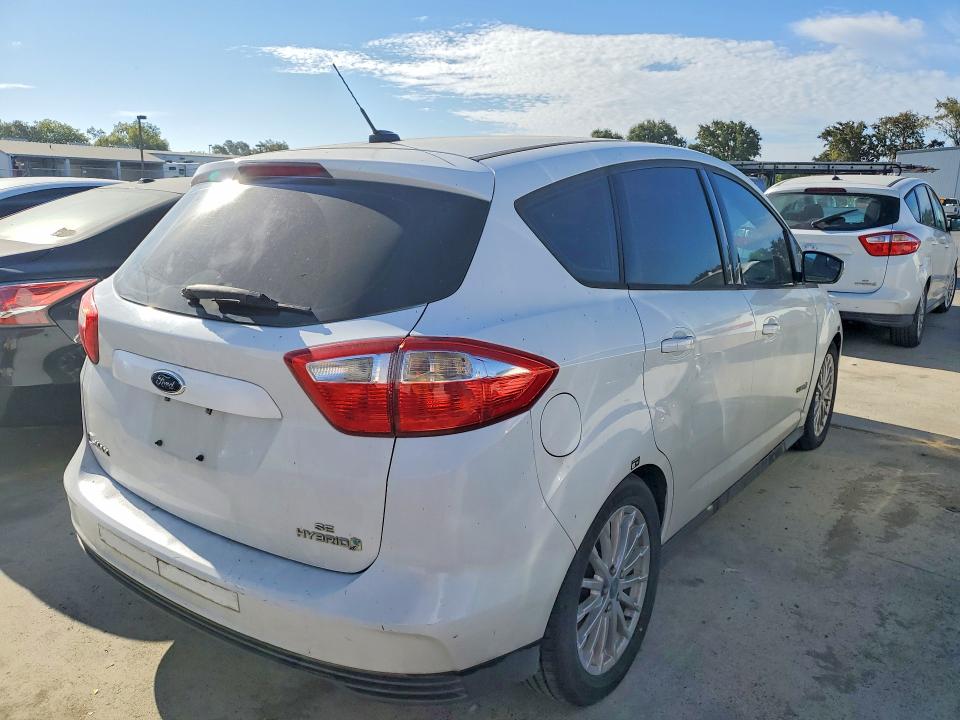 Photo 3 from auction – 2013 FORD C-MAX with VIN 1FADP5AU9DL524544