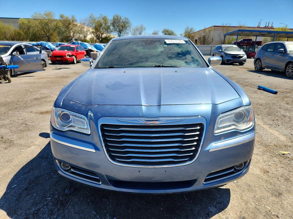 Снимка 5 от търг – 2011 CHRYSLER 300C с VIN 2C3CA6CT6BH581235