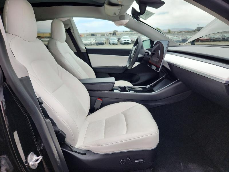 Photo 7 from auction – 2021 TESLA MODEL Y with VIN 5YJYGDEF4MF071874