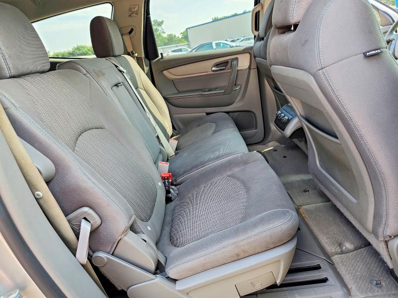 Photo 11 from auction – 2017 CHEVROLET TRAVERSE with VIN 1GNKRFKD1HJ168759