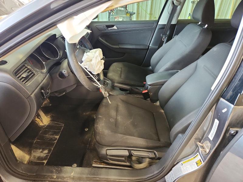 Photo 7 from auction – 2015 VOLKSWAGEN JETTA with VIN 3VW2K7AJ6FM255578