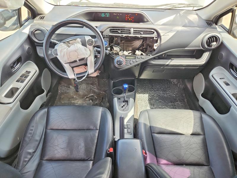 Photo 8 from auction – 2013 TOYOTA PRIUS C with VIN JTDKDTB39D1034136