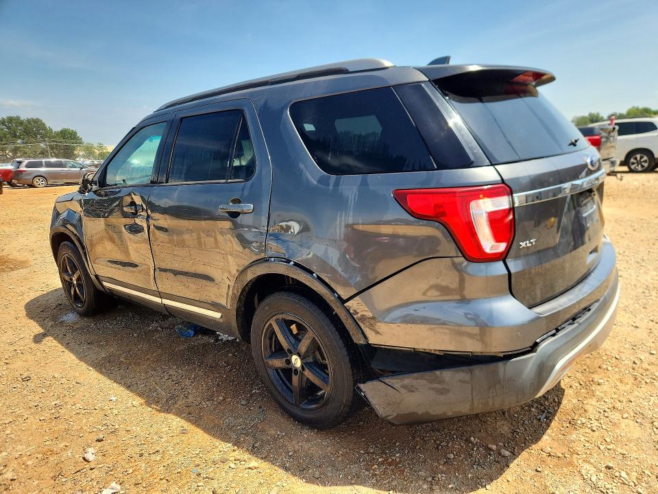 Photo 2 from auction – 2016 FORD EXPLORER with VIN 1FM5K8D85GGC27793