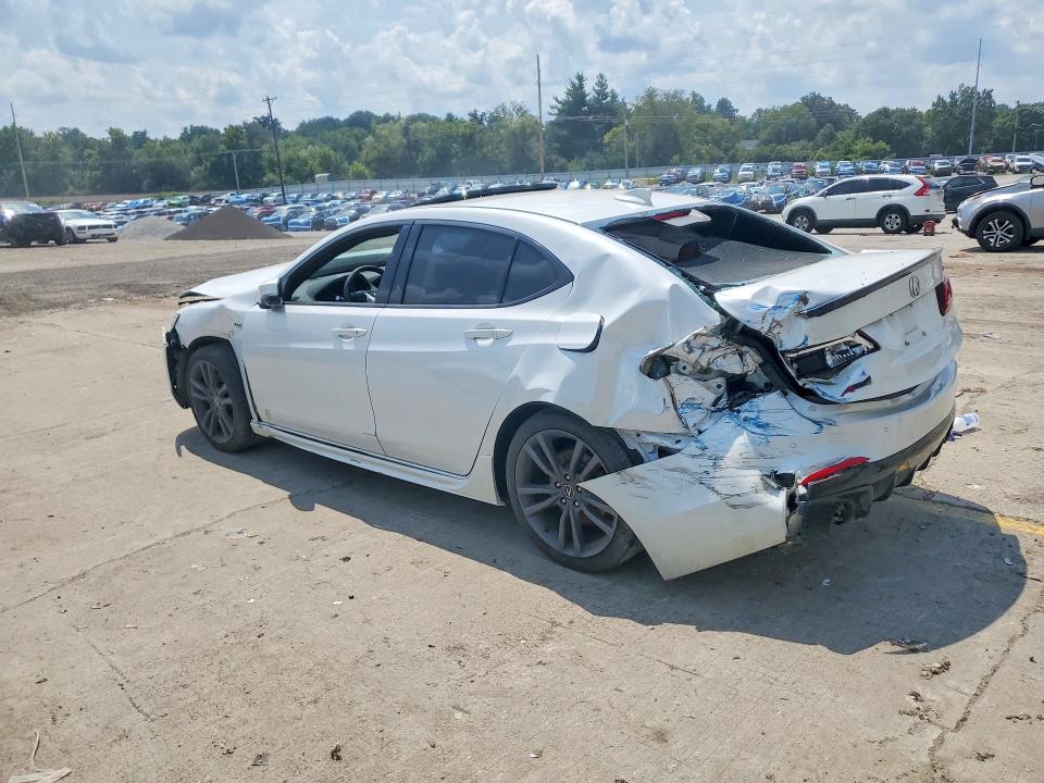 Снимка 2 от търг – 2019 ACURA TLX с VIN 19UUB1F69KA003202