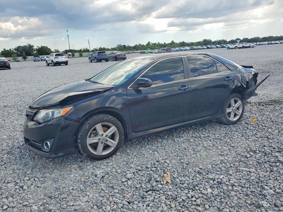 TOYOTA CAMRY 2014 с VIN 4T1BF1FK2EU470497 - Снимка от търг